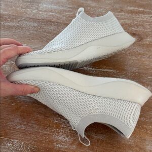 Allbirds Light Gray Knit Shoes slip on women size 8